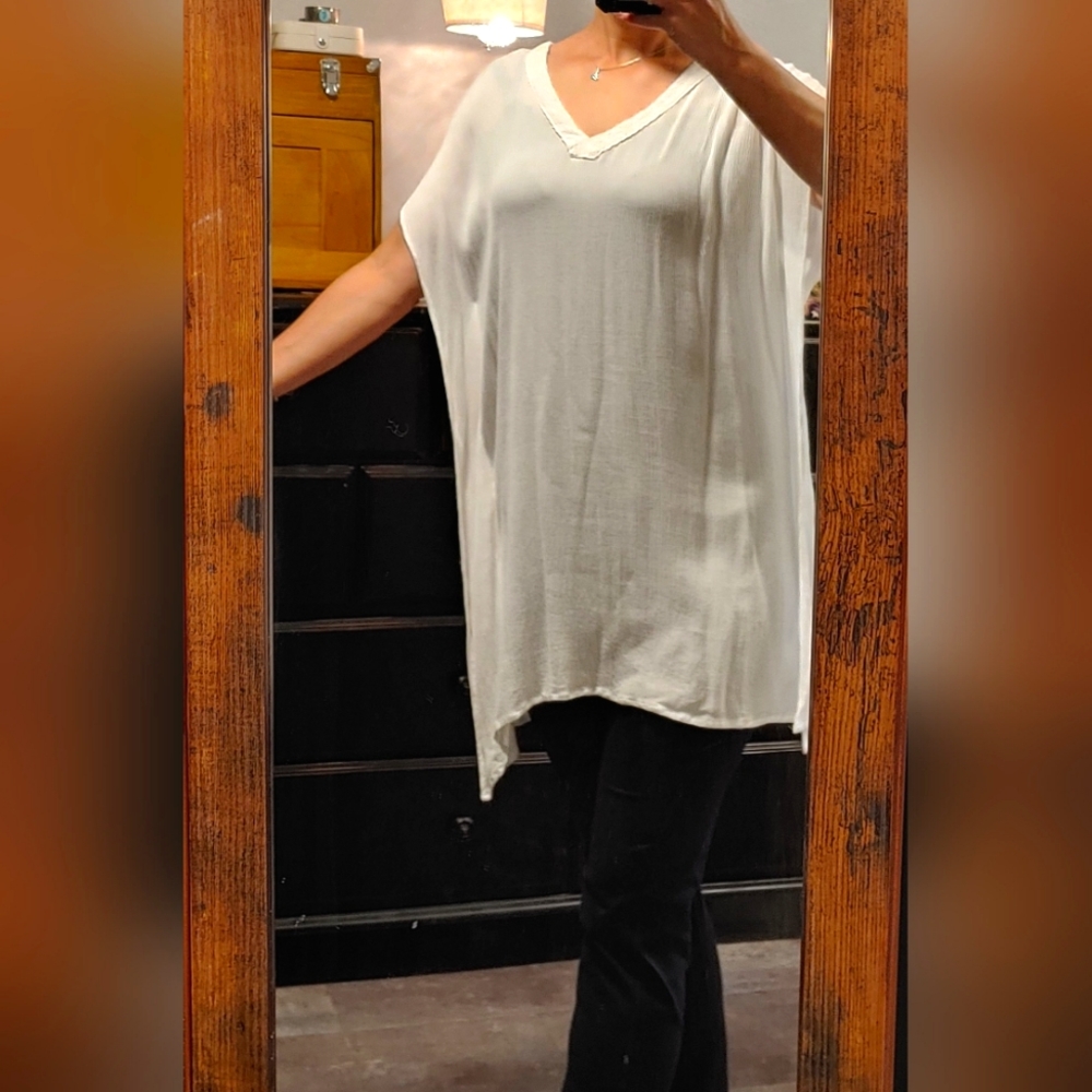 White V-neck O'Neill sheath blouse